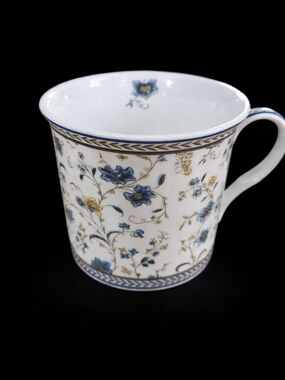 Blue Floral Porcelain Teacup - Elegant Home Dining Mug